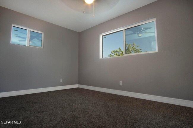 Building Photo - 5837 Marlin Dr