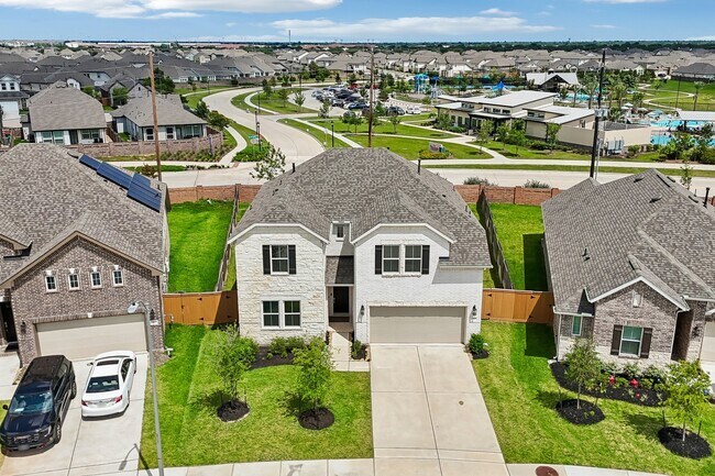 Building Photo - 7818 Palm Glade Dr