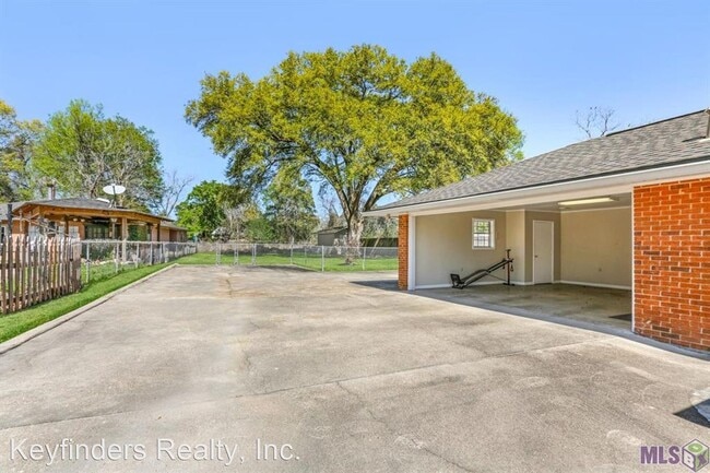 Building Photo - 3 br, 2 bath House - 14217 Highland Road