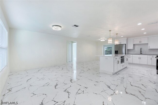 Building Photo - 6031 MacBeth Ln