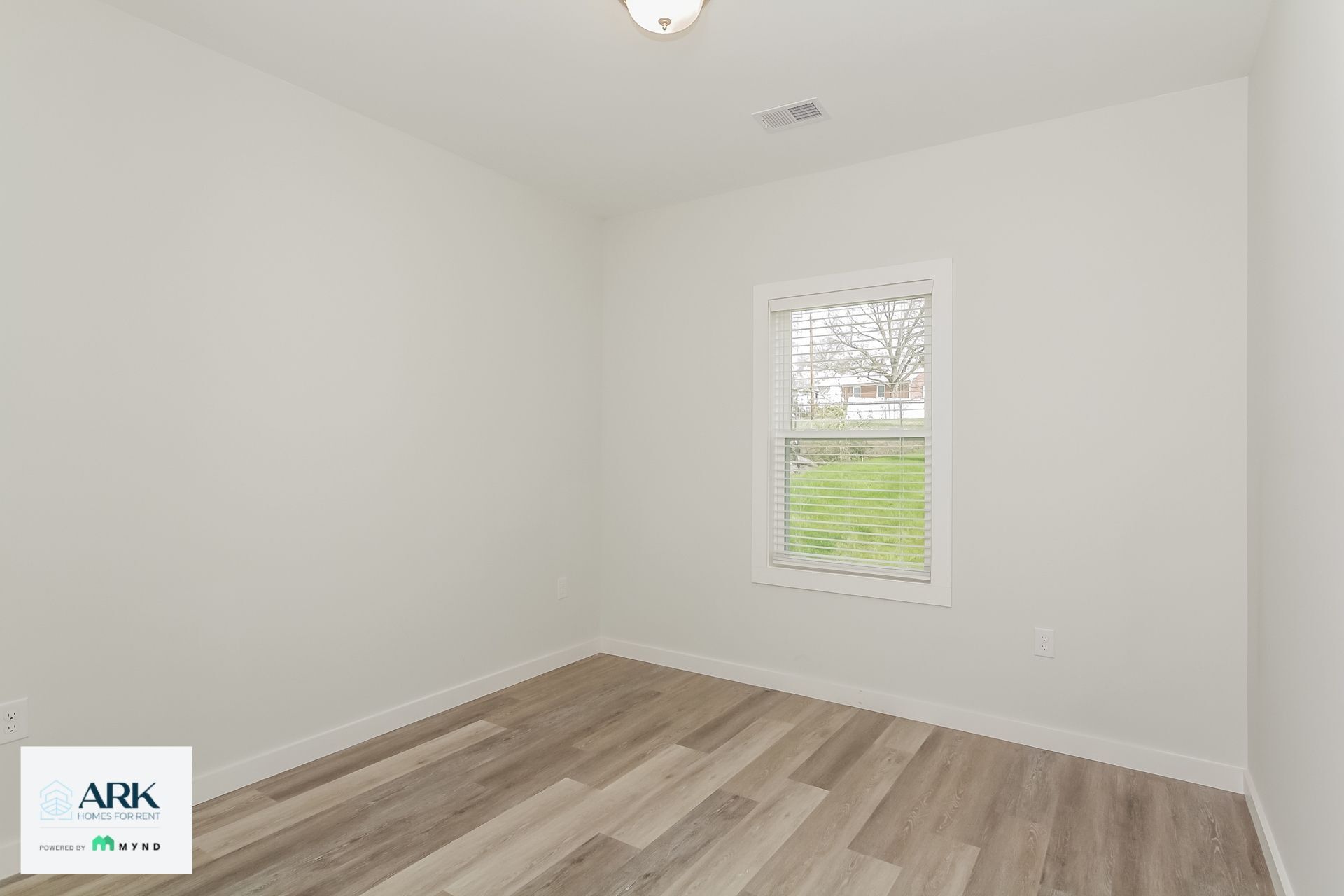 Building Photo - 219 Claudette Dr