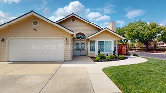 Building Photo - 2141 Norik Dr