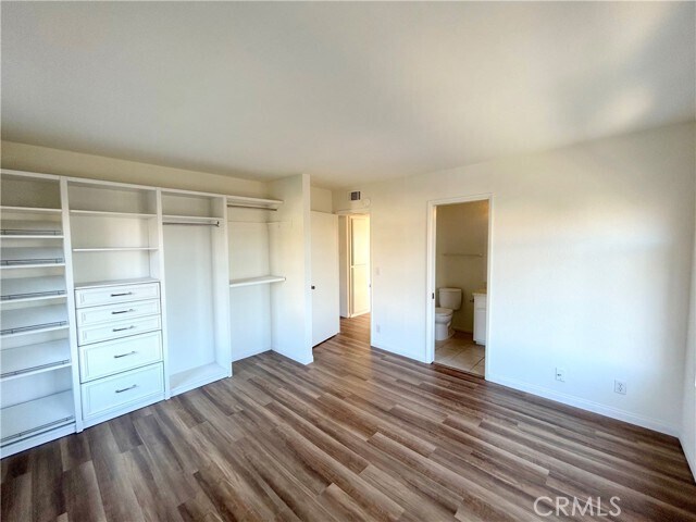 Building Photo - 402 S Ola Vista