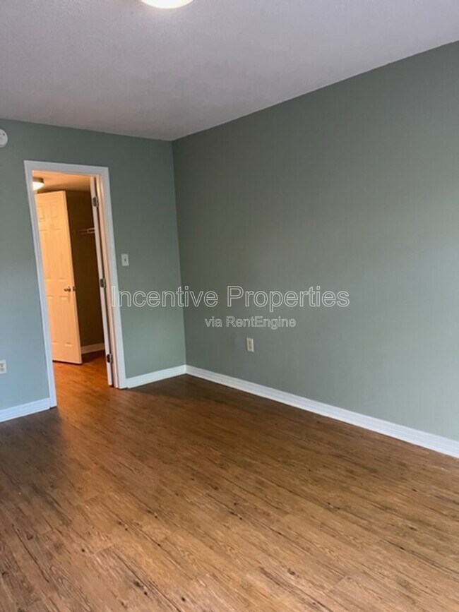 Building Photo - 1954 Conway Rd