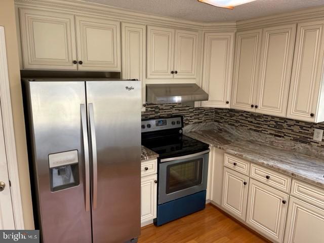 Building Photo - 234 E Juniper Ave