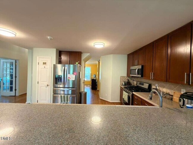 Building Photo - 109 E Seve Ct