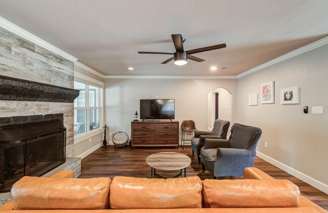 Building Photo - 18006 Bambridge Dr