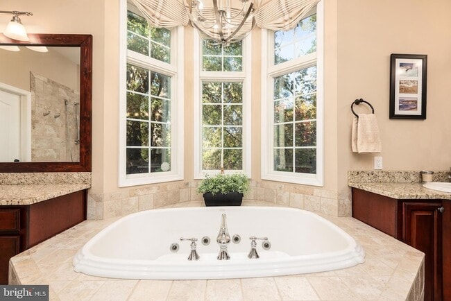 Building Photo - 2620 Love Point Rd