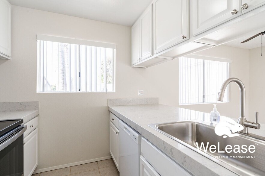 Building Photo - 4527 35th St