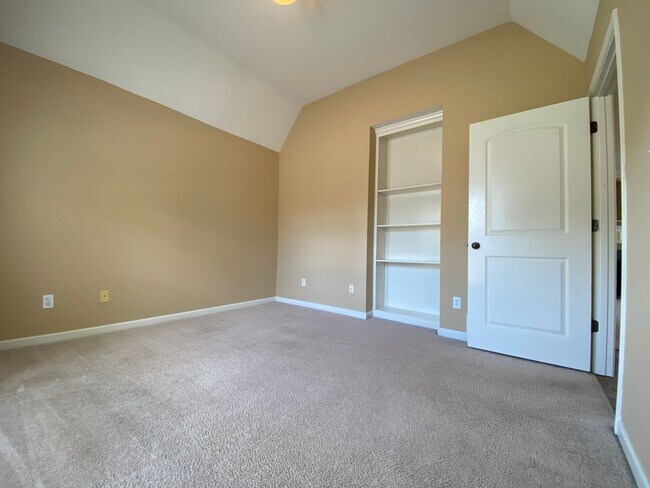 Building Photo - BARTLETT RENTAL HOME 3 BEDROOM 2 BATHROOM WITH FENCED BACKYARD