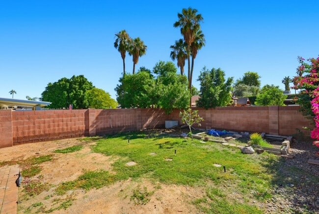 Building Photo - Mesa 4 Bed Single-Level Home • 2,044 Sq Ft • Oversized Yard • Stapley & McKellips