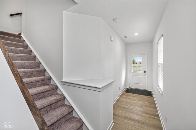 Building Photo - 15254 Swallow Fls Wy