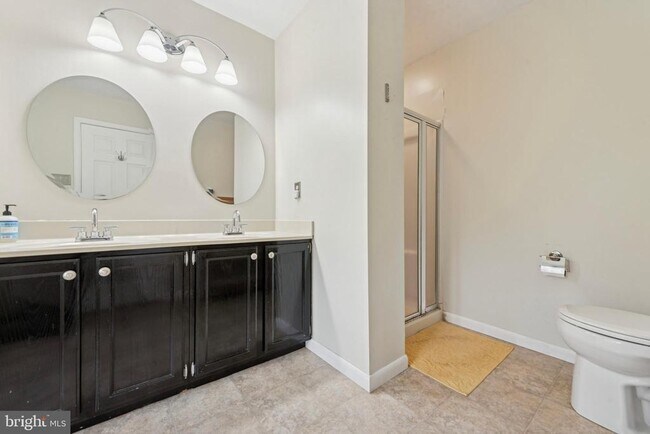 Building Photo - 1415 Aspen Ct