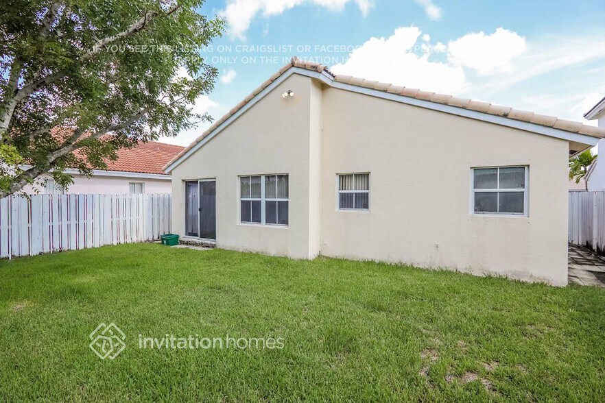 Building Photo - 20844 NW 20th St