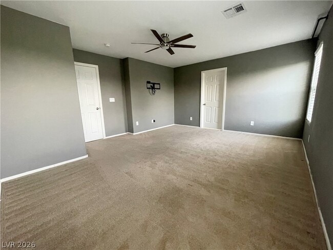 Building Photo - 2825 Woodland Park Ave