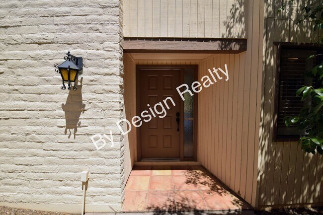 Building Photo - Updated Sunrise at Presidio 2 Bed 2 Bath Townhome