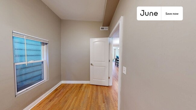 Building Photo - 2848 W Palmer