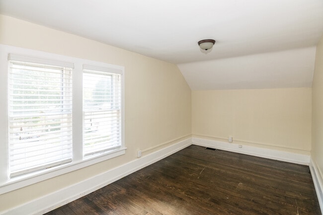 Building Photo - 221 E Mosley St