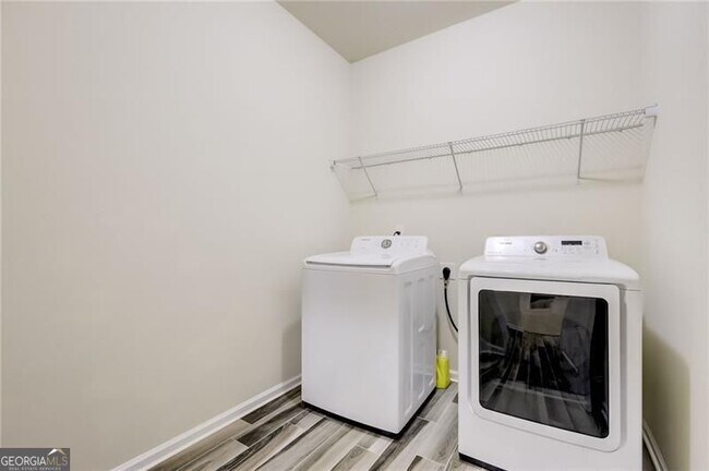 Building Photo - 2680 Ogden Trl