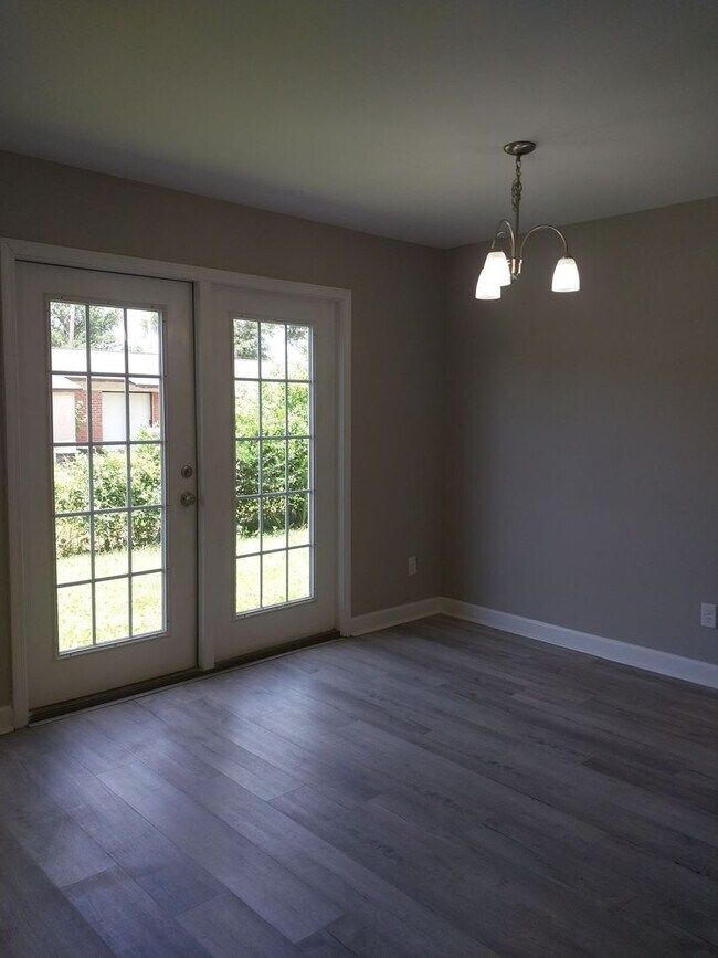 Building Photo - 255 Callaway Chase Ln