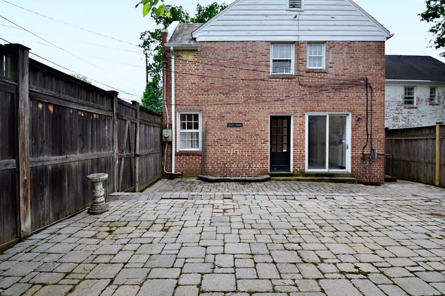 Building Photo - 1600 Foxhall Rd NW
