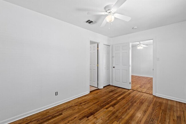 Building Photo - 1709 Patton Ln