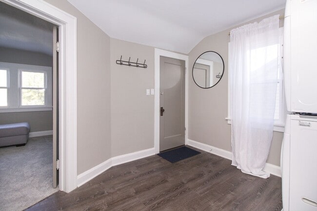 Building Photo - 7703 Essen Ave