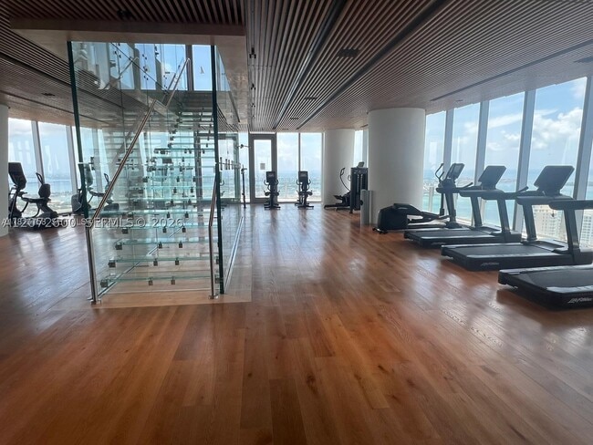 Building Photo - 300 Biscayne Blvd