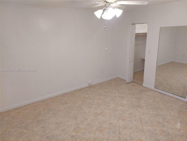 Building Photo - 714 NE 10th St