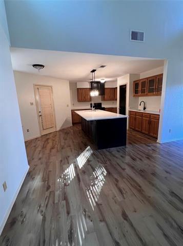 Building Photo - 2828 Inniswood Cir