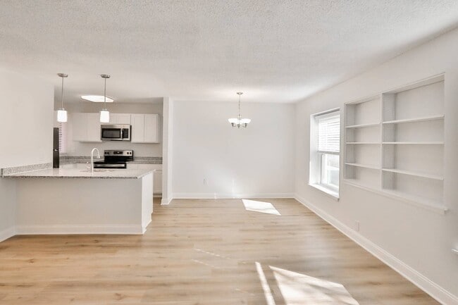 Building Photo - 108 High Rock Ave