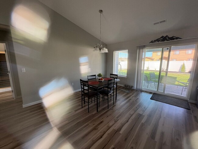 Building Photo - Home for Rent in Quincy