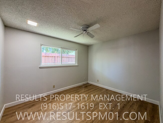 Building Photo - 6936 Brookcrest Way