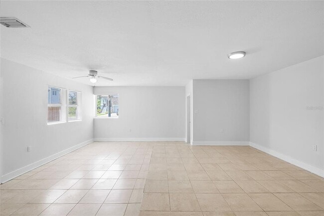 Building Photo - 7414 S Sherrill St