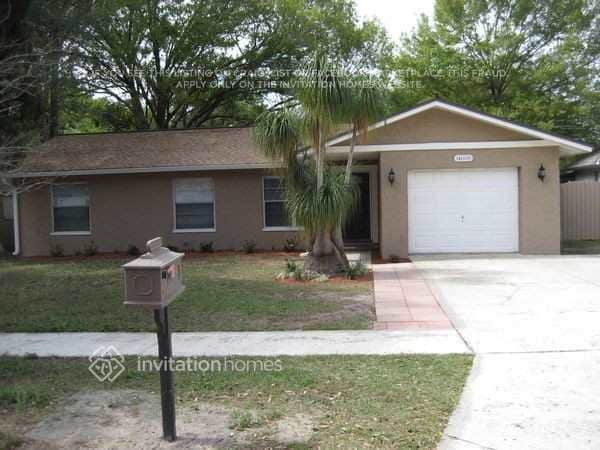 Building Photo - 14008 Capitol Dr