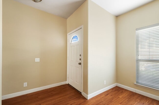 Building Photo - 6223 W Jolie Ct