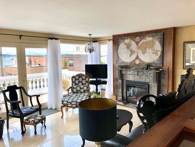 Building Photo - 3849 59th Ave SW