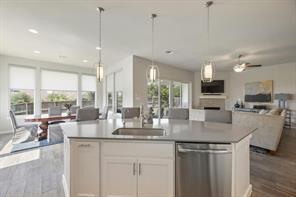 Building Photo - 698 Dayridge Dr