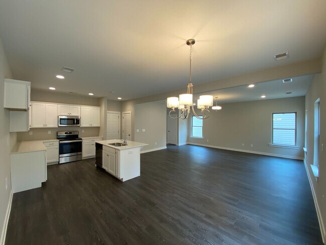 Building Photo - Home for Rent in Pinson, AL!!!  Available NOW!