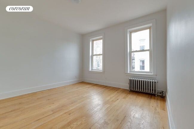 Building Photo - 152 E 53rd St