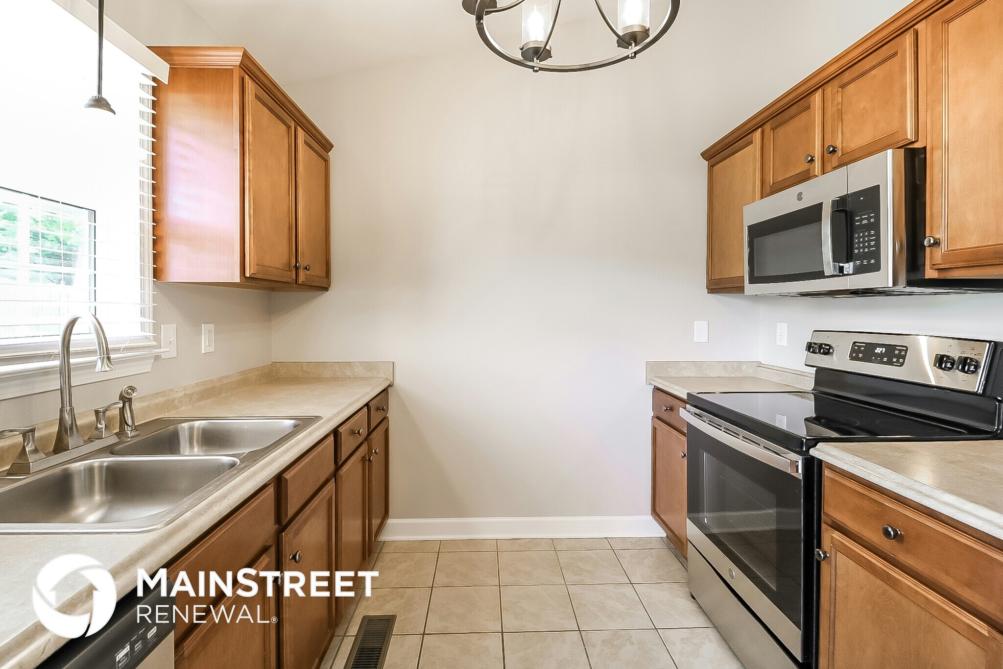 Building Photo - 533 May Rd