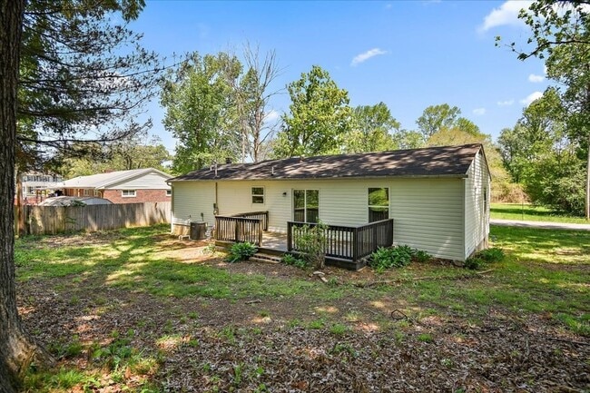 Building Photo - 309 Rickenbacker Dr