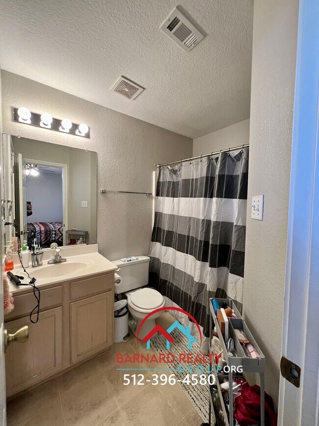Building Photo - Available Mid July: Well maintained Duplex with Garage and Yard- Close to TX State Bus Stop!