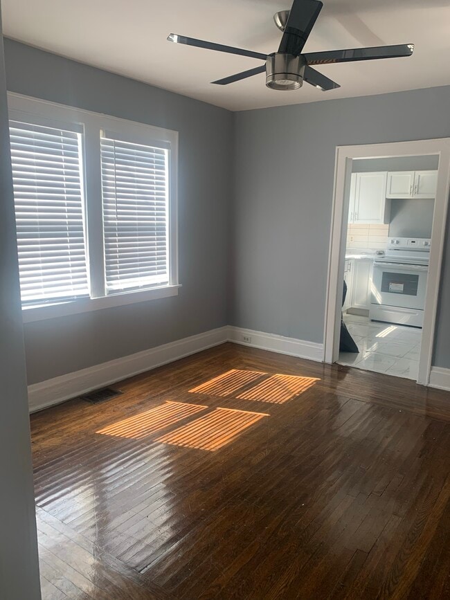 Building Photo - 2220 Mcgregor Pl