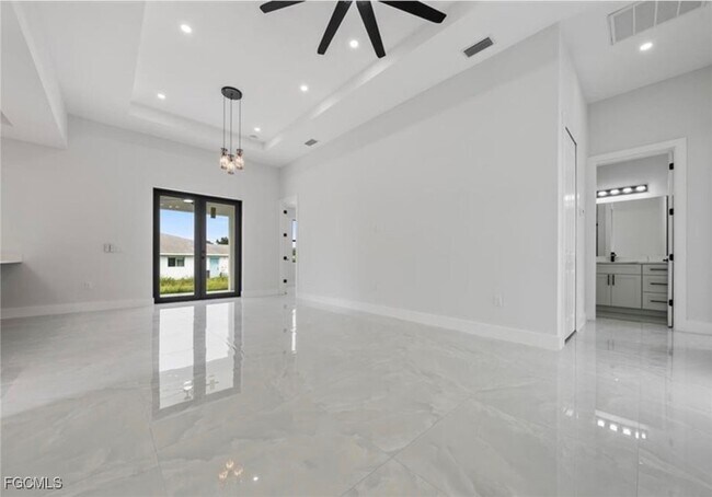 Building Photo - 1130 Ivan Ave S