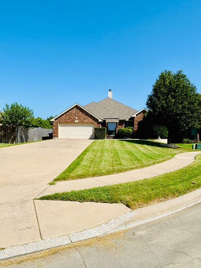Building Photo - Beautiful Tehama Ridge Home in Cul-de-sac ...
