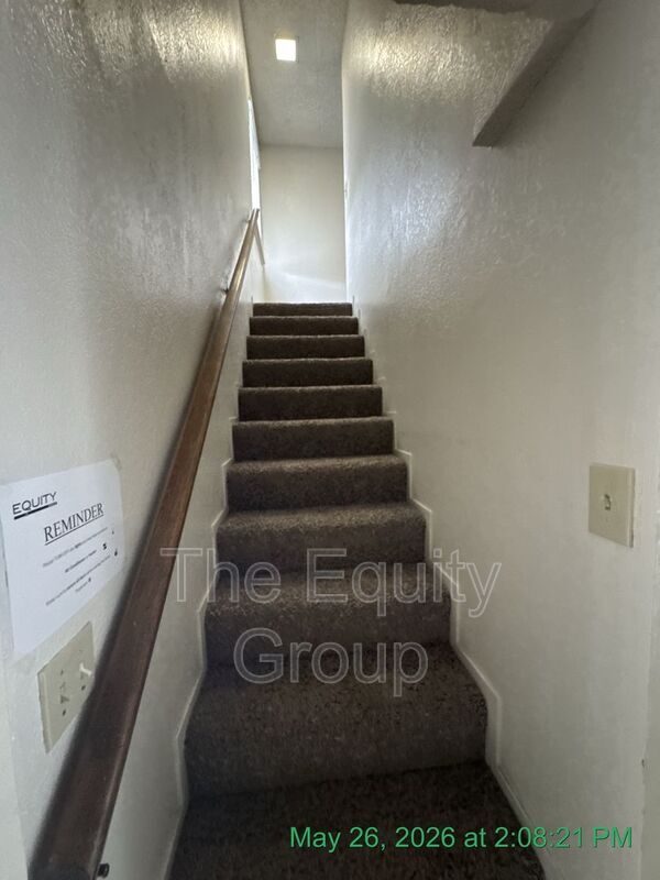 Building Photo - 3525 S County Center Dr