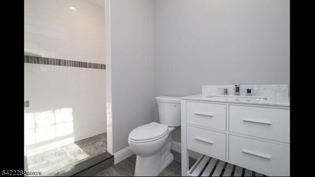 Building Photo - 227 E McClellan Ave