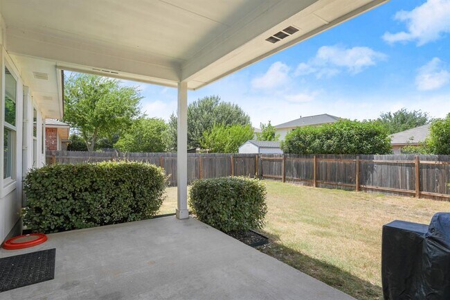 Building Photo - 1511 Nettie Dr