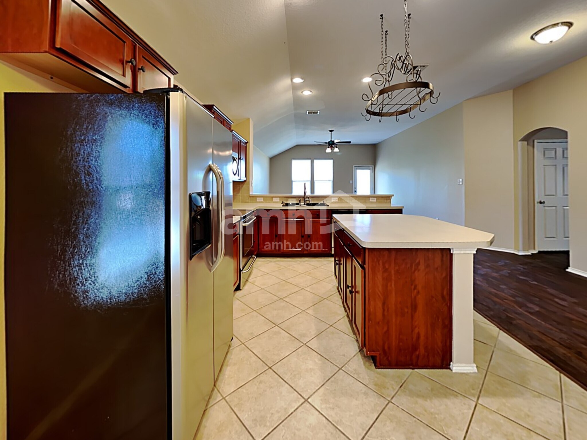 Building Photo - 1117 Luckenbach Dr